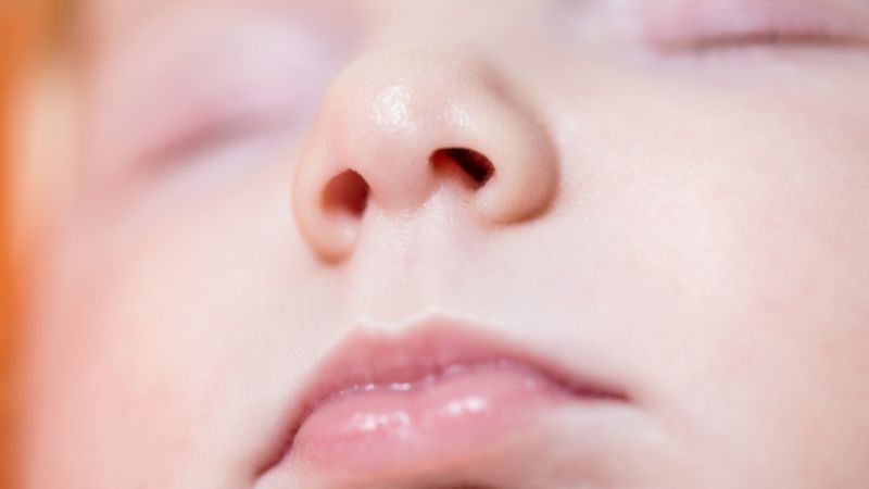 Tình trạng khô mũi ở trẻ sơ sinh